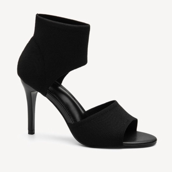 Elegant Black Women's Heels - Picture 4 of 14
